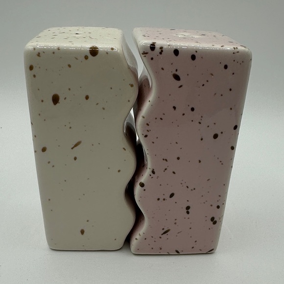 Room Essentials Other - Unique Pink and White Ceramic Wave Salt and Pepper Shakers